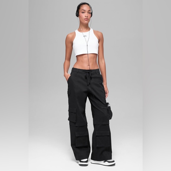 ALO Yoga Pants - Alo Yoga Mid-Rise Scout Cargo Wide Leg Pant Black